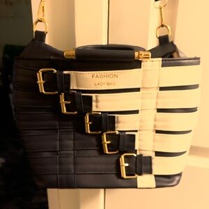 Fashion Bug Black and Cream Shoulder Bag with Striking Stripes